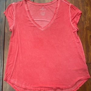 American Eagle tshirt